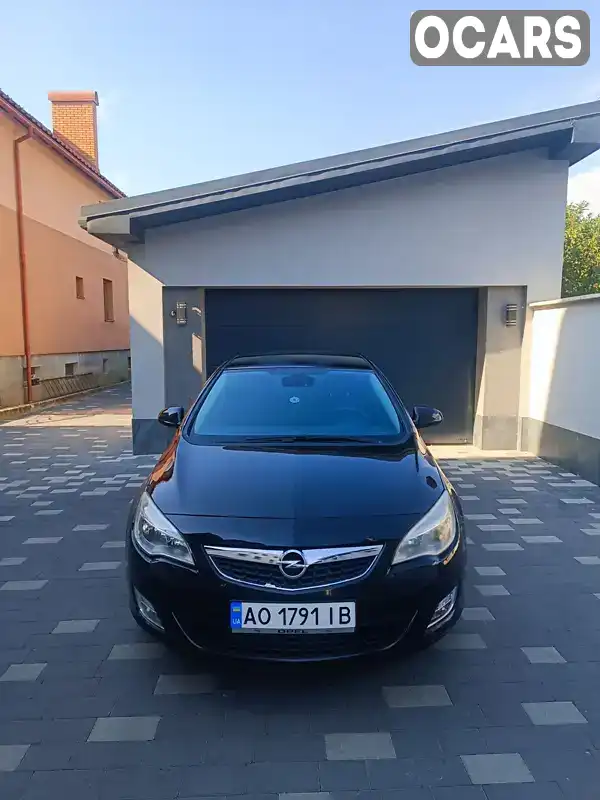 Хетчбек Opel Astra 2010 1.69 л. Ручна / Механіка обл. Закарпатська, Ужгород - Фото 1/7