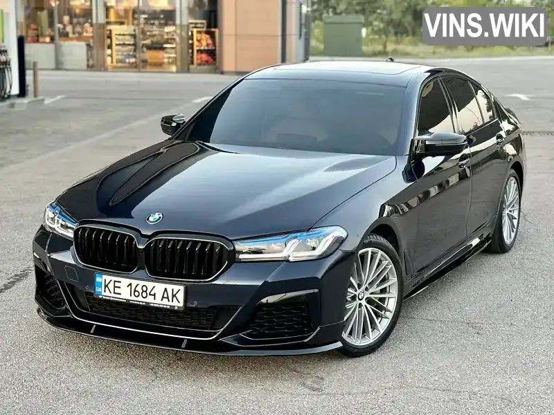 WBAJA5C55JWA57041 BMW 5 Series 2018 Седан 2 л. Фото 3