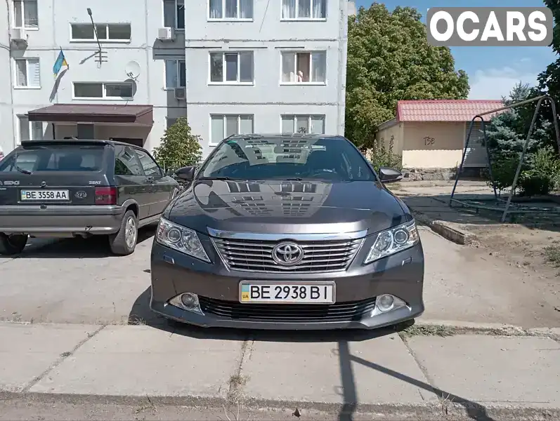 Седан Toyota Camry 2012 2.5 л. Автомат обл. Миколаївська, Южноукраїнськ - Фото 1/21