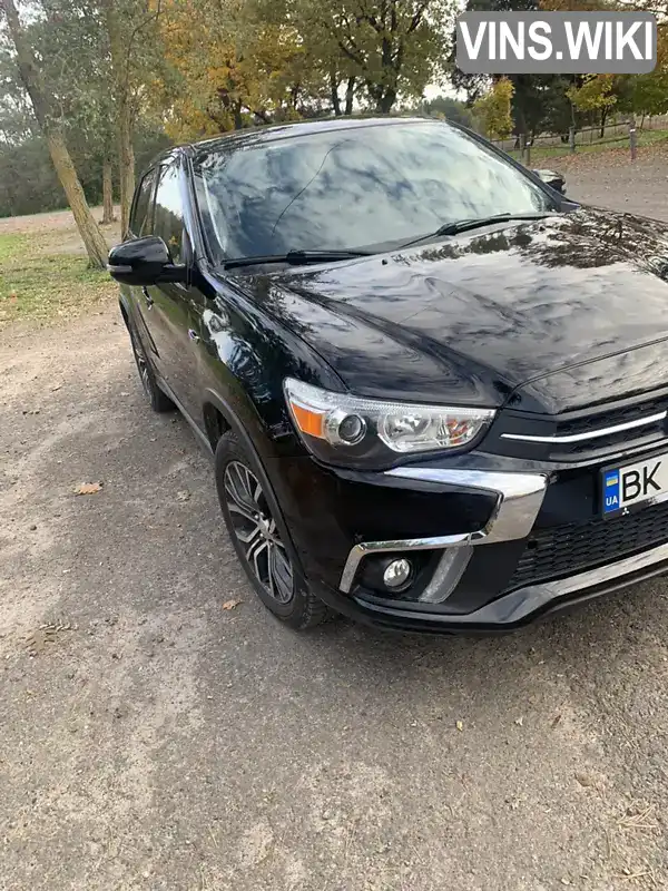 Внедорожник / Кроссовер Mitsubishi Outlander Sport 2018 2.36 л. Вариатор обл. Ровенская, Ровно - Фото 1/21