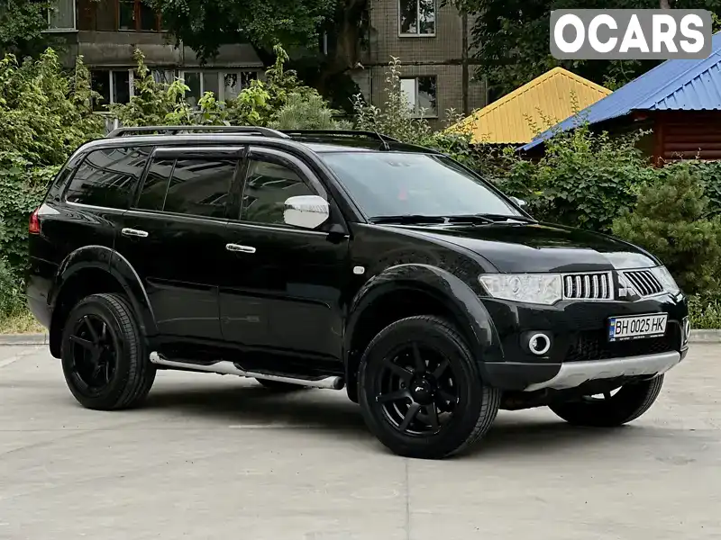 Позашляховик / Кросовер Mitsubishi Pajero Sport 2011 2.5 л. Автомат обл. Одеська, Одеса - Фото 1/11