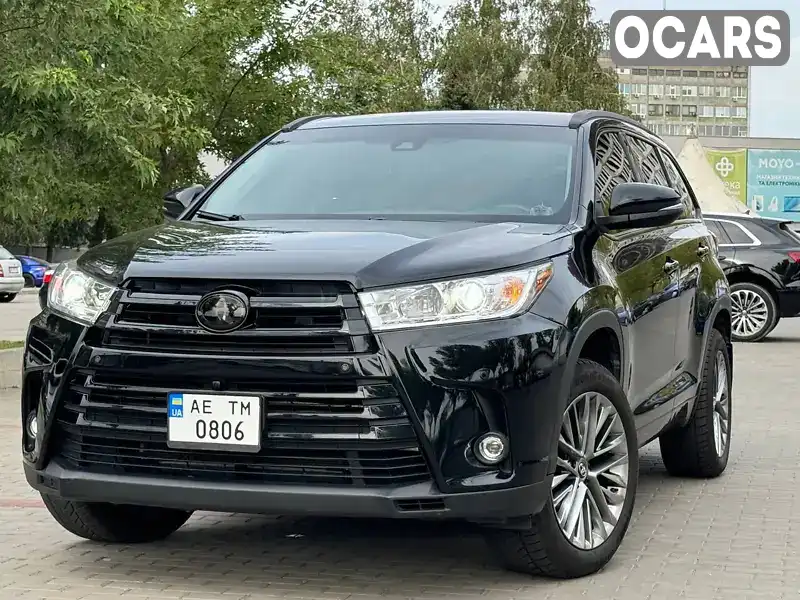 Позашляховик / Кросовер Toyota Highlander 2017 3.5 л. Автомат обл. Дніпропетровська, Дніпро (Дніпропетровськ) - Фото 1/21