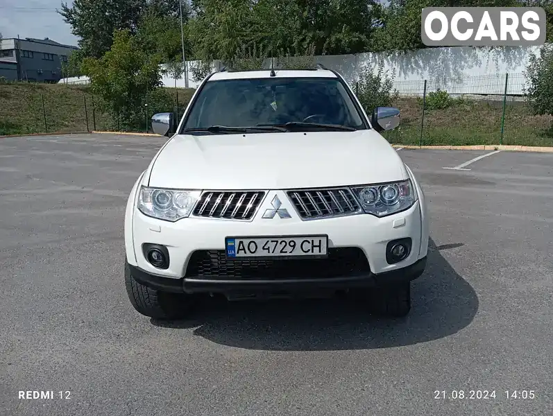 Позашляховик / Кросовер Mitsubishi Pajero Sport 2012 2.5 л. обл. Закарпатська, Ужгород - Фото 1/21