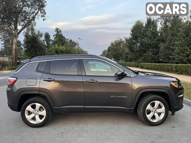 3C4NJDBBXJT355237 Jeep Compass 2018 Внедорожник / Кроссовер 2.36 л. Фото 2