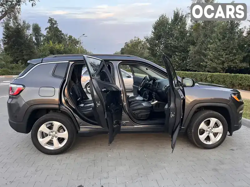 3C4NJDBBXJT355237 Jeep Compass 2018 Внедорожник / Кроссовер 2.36 л. Фото 3