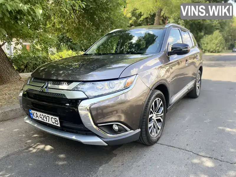 Внедорожник / Кроссовер Mitsubishi Outlander 2016 2.36 л. Автомат обл. Николаевская, Николаев - Фото 1/21