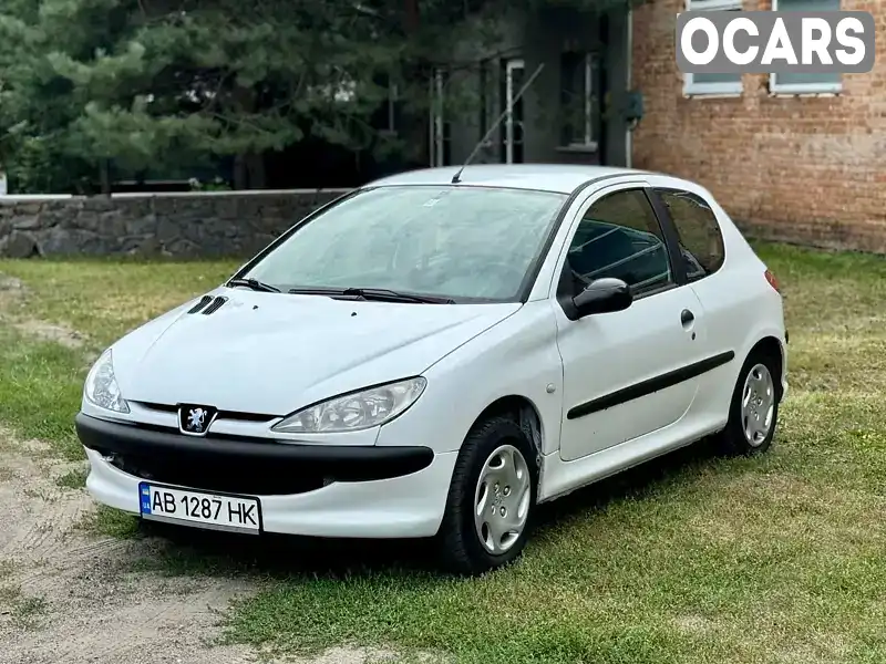 Хетчбек Peugeot 206 2003 1.4 л. Ручна / Механіка обл. Вінницька, Жмеринка - Фото 1/13