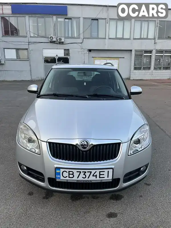 TMBGG25J1A3159942 Skoda Fabia 2010 Універсал 1.9 л. Фото 2