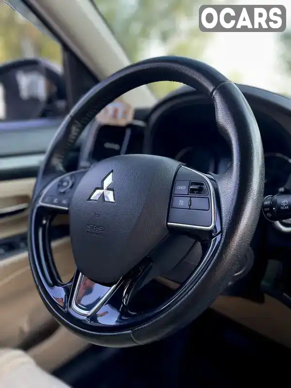 Позашляховик / Кросовер Mitsubishi Outlander 2017 2.4 л. Варіатор обл. Київська, Васильків - Фото 1/21