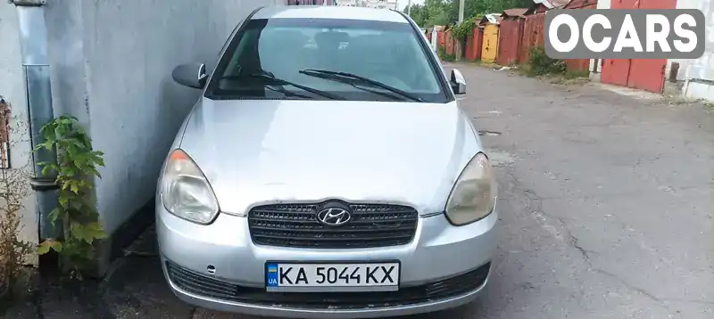 Седан Hyundai Accent 2010 1.4 л. Ручна / Механіка обл. Львівська, Львів - Фото 1/17