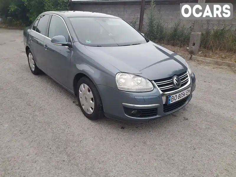 Седан Volkswagen Jetta 2006 1.6 л. Ручна / Механіка обл. Тернопільська, Бучач - Фото 1/21