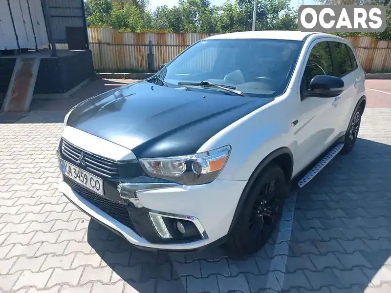 Позашляховик / Кросовер Mitsubishi Outlander Sport 2018 2.36 л. Варіатор обл. Вінницька, Вінниця - Фото 1/21