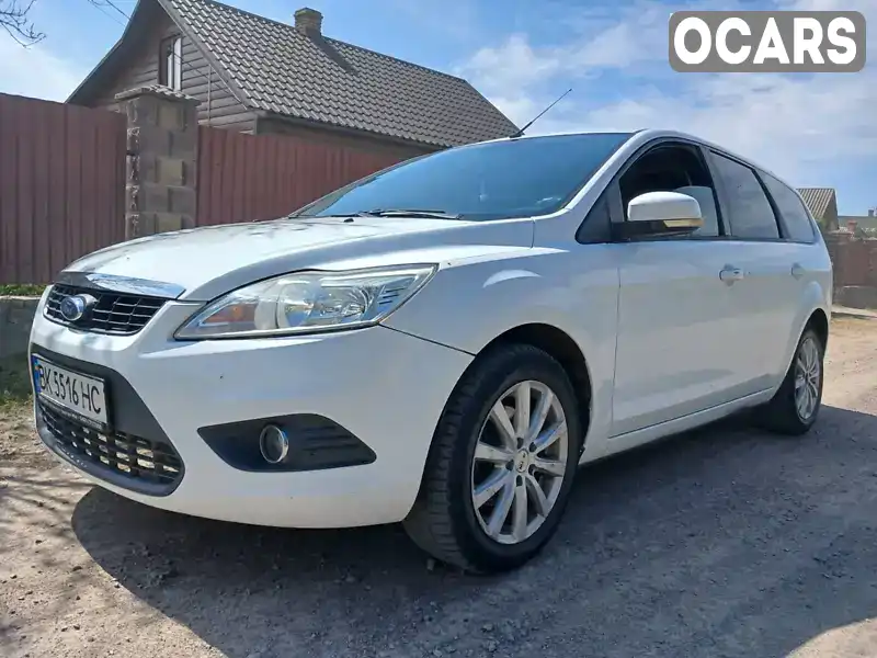 Універсал Ford Focus 2010 1.56 л. Ручна / Механіка обл. Рівненська, Сарни - Фото 1/21