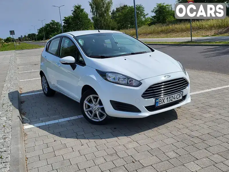 Хэтчбек Ford Fiesta 2013 1.5 л. Ручная / Механика обл. Хмельницкая, Хмельницкий - Фото 1/8