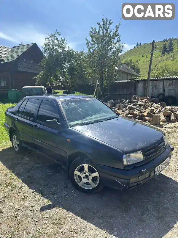 Седан Volkswagen Vento 1995 1.78 л. обл. Івано-Франківська, Верховина - Фото 1/10