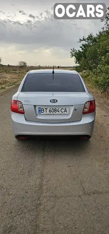 KNADG411AB6853821 Kia Rio 2011 Седан 1.4 л. Фото 3