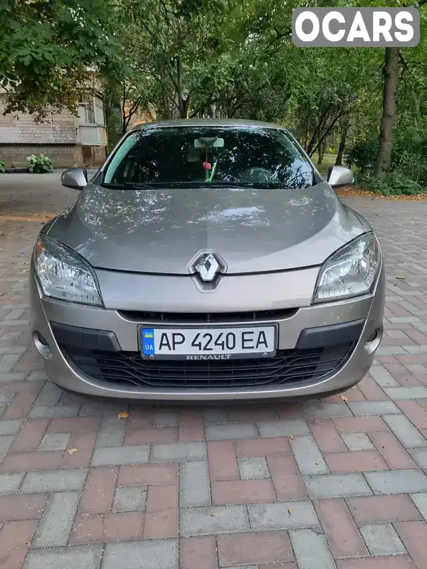 Хетчбек Renault Megane 2011 1.6 л. Ручна / Механіка обл. Черкаська, Умань - Фото 1/21