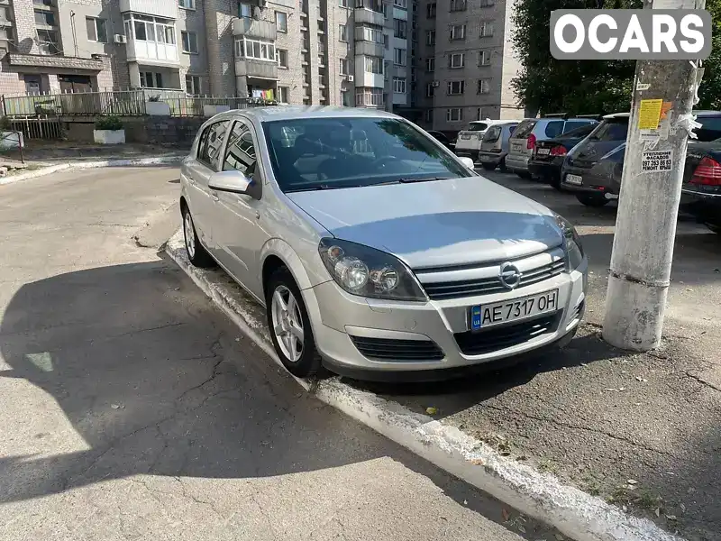 Хетчбек Opel Astra 2005 1.6 л. Ручна / Механіка обл. Дніпропетровська, Кам'янське (Дніпродзержинськ) - Фото 1/21