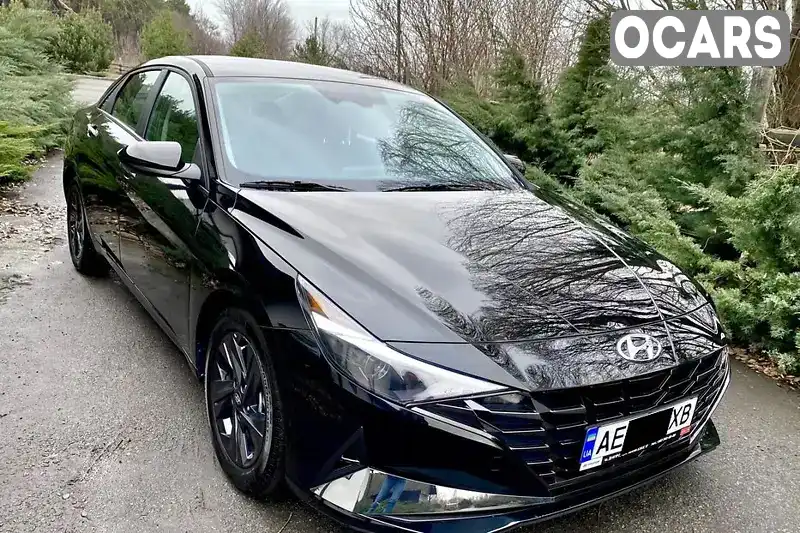 Седан Hyundai Elantra 2021 2 л. Автомат обл. Київська, Київ - Фото 1/21