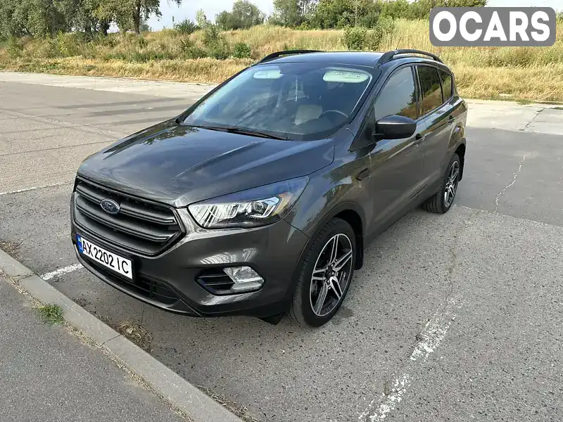 Позашляховик / Кросовер Ford Escape 2019 1.5 л. Автомат обл. Харківська, Харків - Фото 1/21