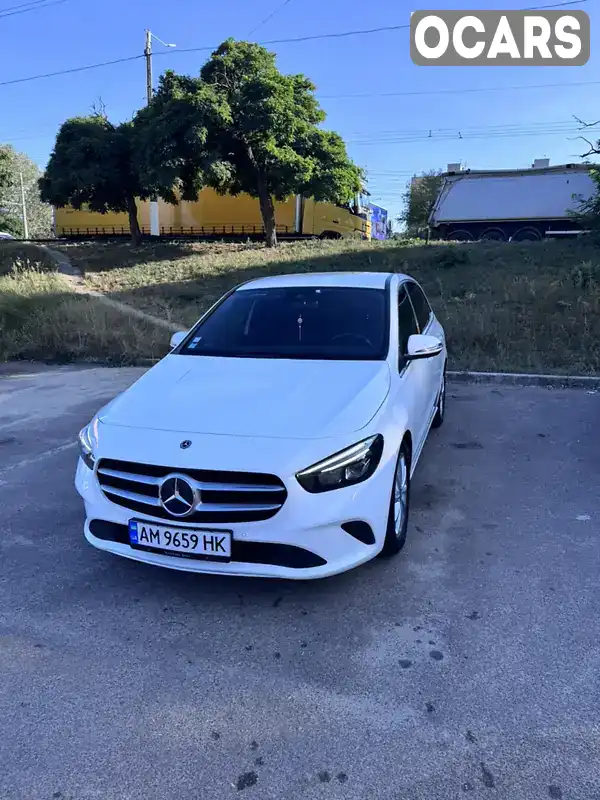 Хэтчбек Mercedes-Benz B-Class 2020 1.95 л. Автомат обл. Житомирская, Житомир - Фото 1/21