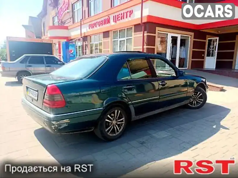 Седан Mercedes-Benz C-Class 1994 1.8 л. Ручна / Механіка обл. Рівненська, Рокитне - Фото 1/4