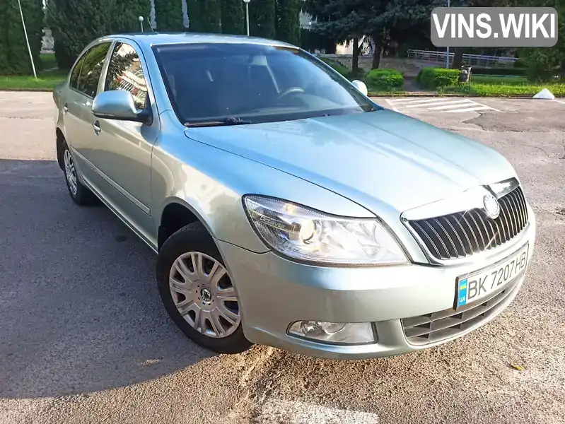 Ліфтбек Skoda Octavia 2010 1.6 л. Ручна / Механіка обл. Рівненська, Рівне - Фото 1/20