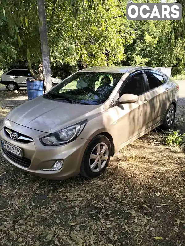 Седан Hyundai Accent 2011 1.4 л. Ручна / Механіка обл. Дніпропетровська, Кривий Ріг - Фото 1/21