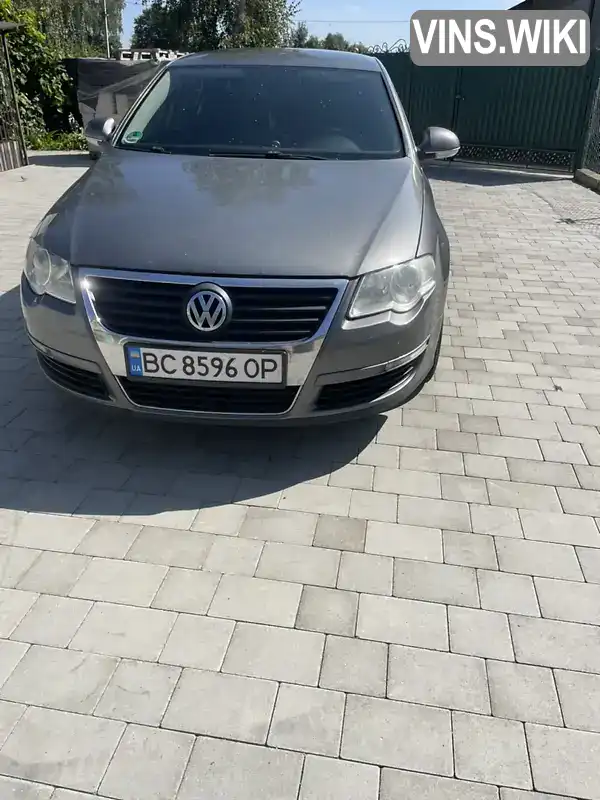 Седан Volkswagen Passat 2005 2 л. Ручна / Механіка обл. Львівська, Самбір - Фото 1/14