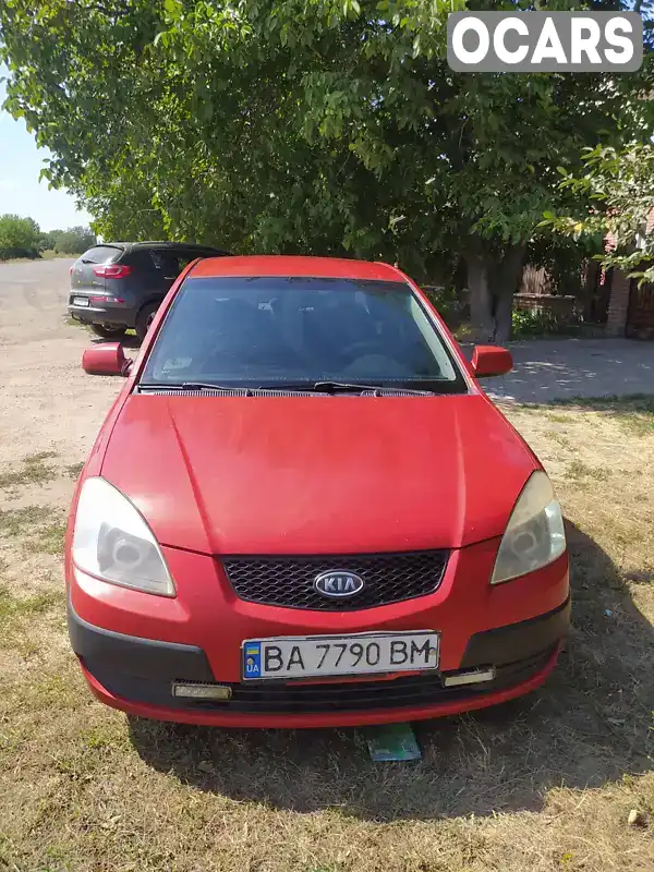 Седан Kia Rio 2005 1.4 л. Ручна / Механіка обл. Кіровоградська, Голованівськ - Фото 1/13