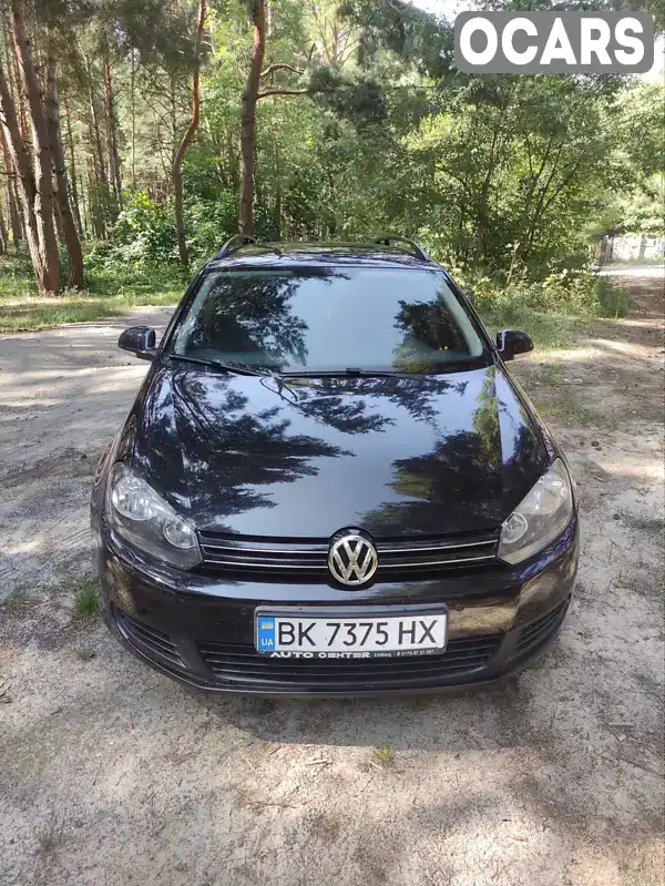 Універсал Volkswagen Golf 2010 1.6 л. Ручна / Механіка обл. Рівненська, Вараш (Кузнецовськ) - Фото 1/13