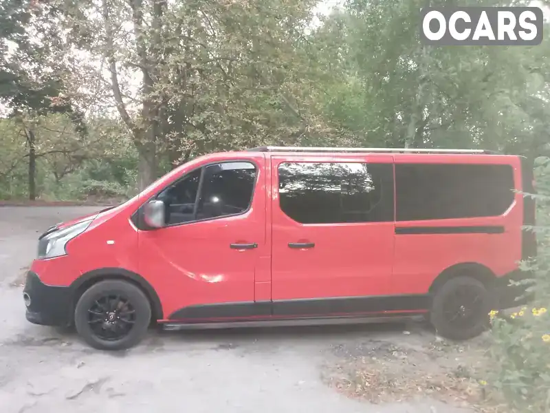 Мінівен Renault Trafic 2018 1.6 л. Ручна / Механіка обл. Дніпропетровська, Дніпро (Дніпропетровськ) - Фото 1/11