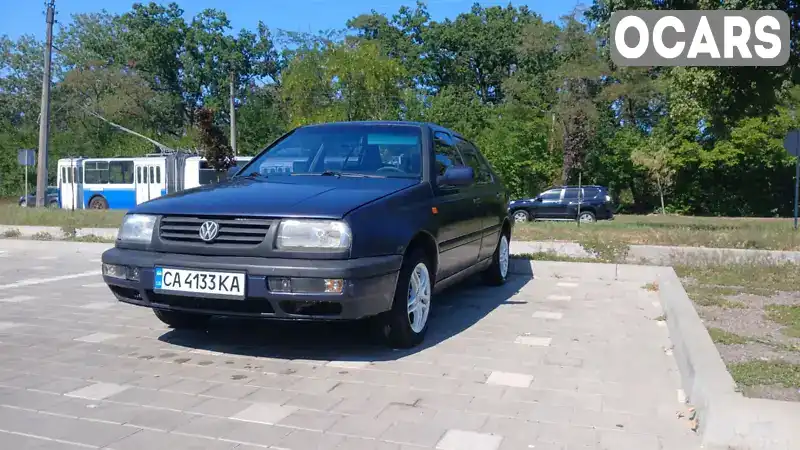 Седан Volkswagen Vento 1993 1.78 л. Ручна / Механіка обл. Черкаська, Черкаси - Фото 1/10