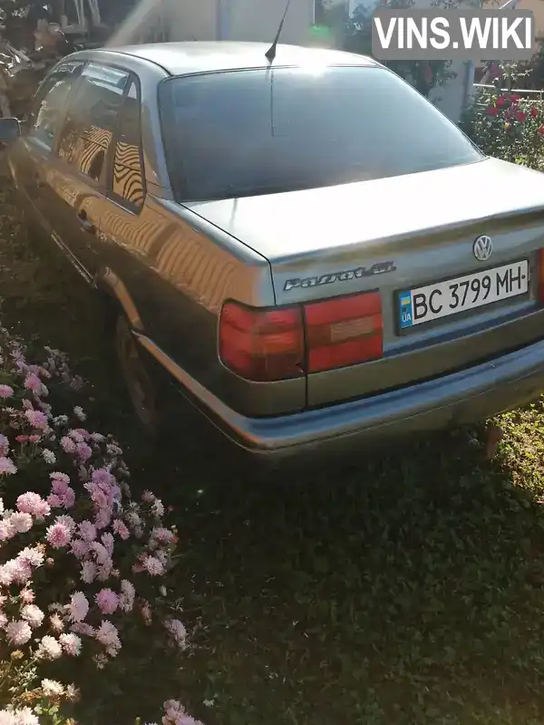 Седан Volkswagen Passat 1994 1.8 л. Ручна / Механіка обл. Львівська, Трускавець - Фото 1/9