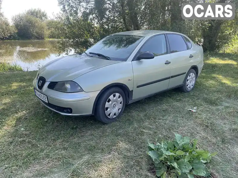 Седан SEAT Cordoba 2005 1.4 л. Ручна / Механіка обл. Київська, Київ - Фото 1/15