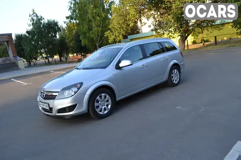 Универсал Opel Astra 2010 1.6 л. Ручная / Механика обл. Житомирская, Звягель - Фото 1/21