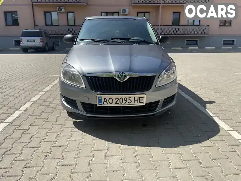 Хетчбек Skoda Fabia 2012 1.6 л. Ручна / Механіка обл. Закарпатська, Іршава - Фото 1/9