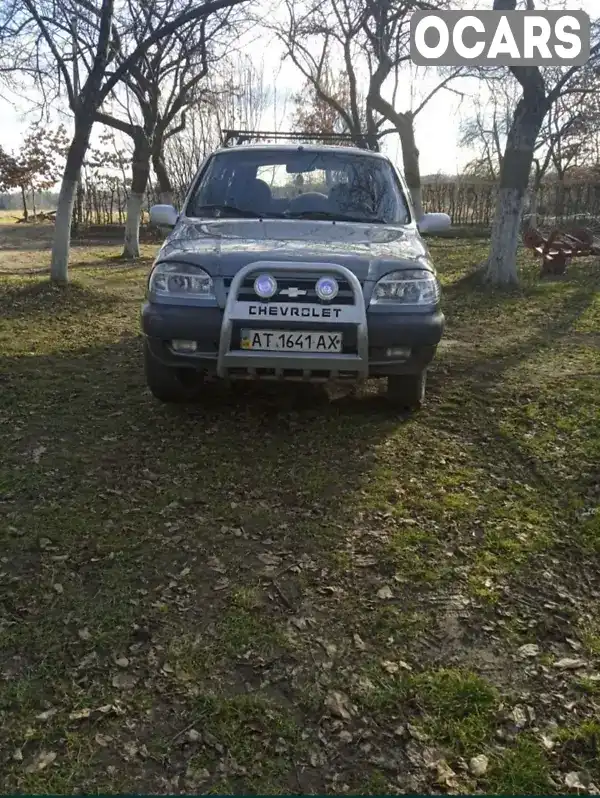 Позашляховик / Кросовер Chevrolet Niva 2004 1.69 л. Ручна / Механіка обл. Івано-Франківська, Коломия - Фото 1/5