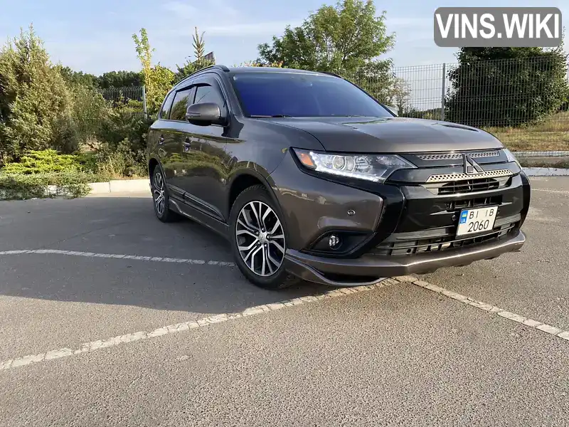 Позашляховик / Кросовер Mitsubishi Outlander 2017 2.36 л. Автомат обл. Полтавська, Полтава - Фото 1/21