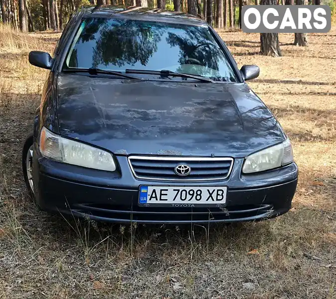 Седан Toyota Camry 2001 2.2 л. Автомат обл. Харківська, Харків - Фото 1/16