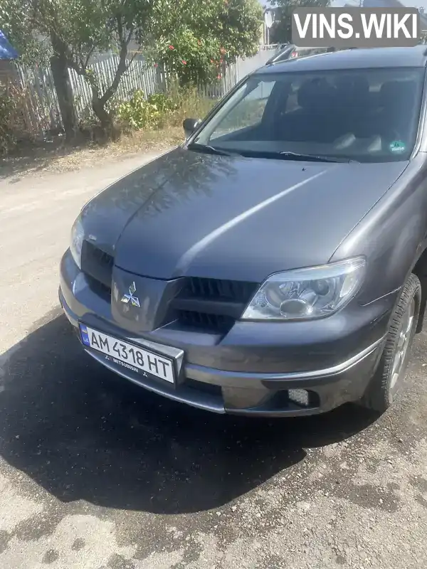 Позашляховик / Кросовер Mitsubishi Outlander 2006 2 л. Ручна / Механіка обл. Житомирська, Житомир - Фото 1/21