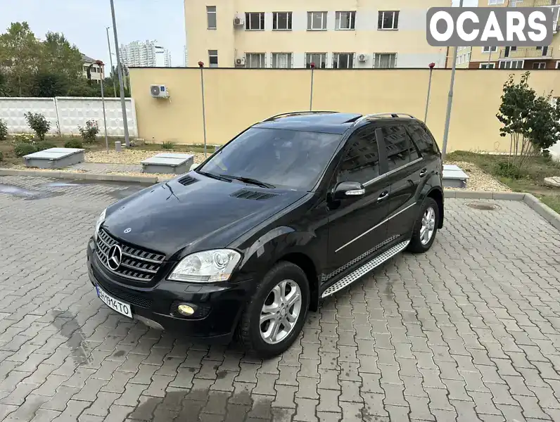 Внедорожник / Кроссовер Mercedes-Benz M-Class 2006 5 л. Автомат обл. Одесская, Одесса - Фото 1/21