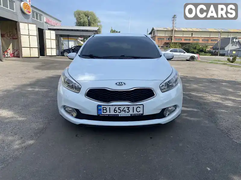 Хетчбек Kia Ceed 2012 1.6 л. Ручна / Механіка обл. Полтавська, Лубни - Фото 1/15