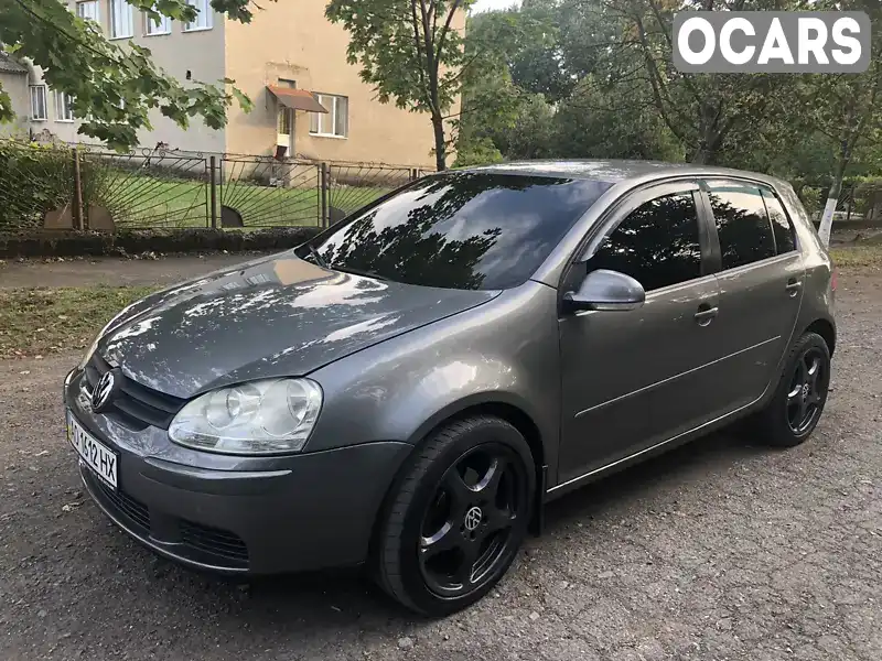 Хетчбек Volkswagen Golf 2005 1.9 л. Ручна / Механіка обл. Закарпатська, Виноградів - Фото 1/18