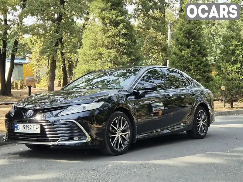 Седан Toyota Camry 2022 2.49 л. Автомат обл. Полтавська, Полтава - Фото 1/21