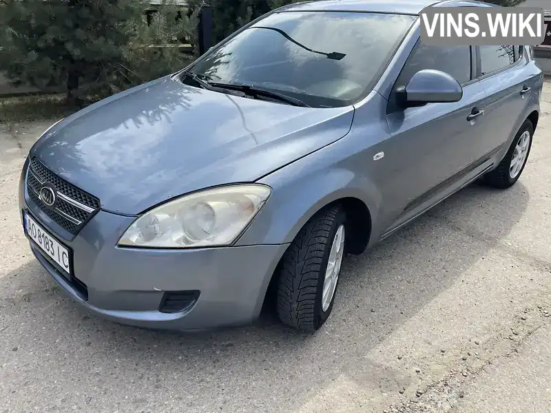 Хетчбек Kia Ceed 2007 1.4 л. Ручна / Механіка обл. Закарпатська, Ужгород - Фото 1/8