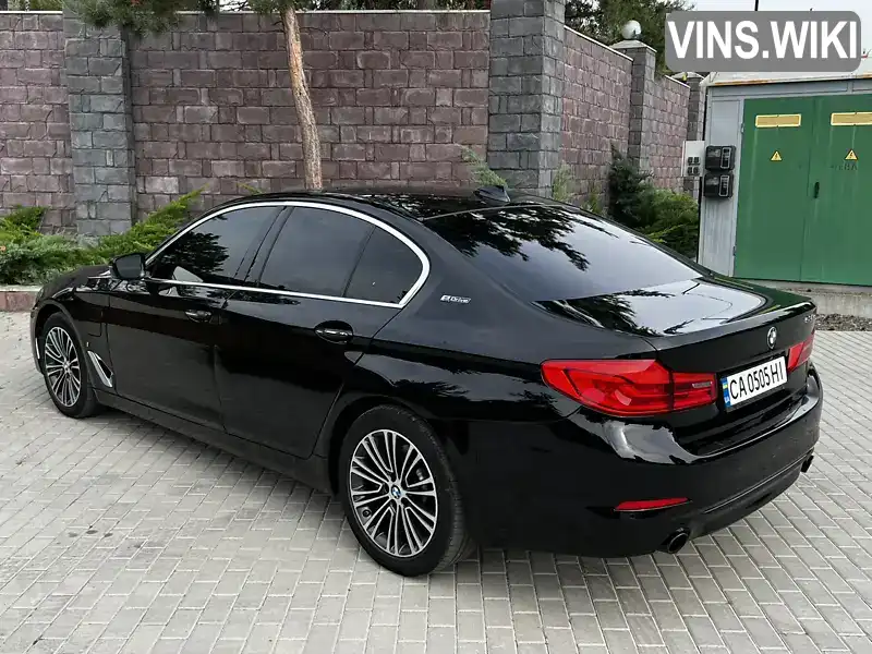 WBAJA9C54JB253290 BMW 5 Series 2018 Седан 2 л. Фото 3