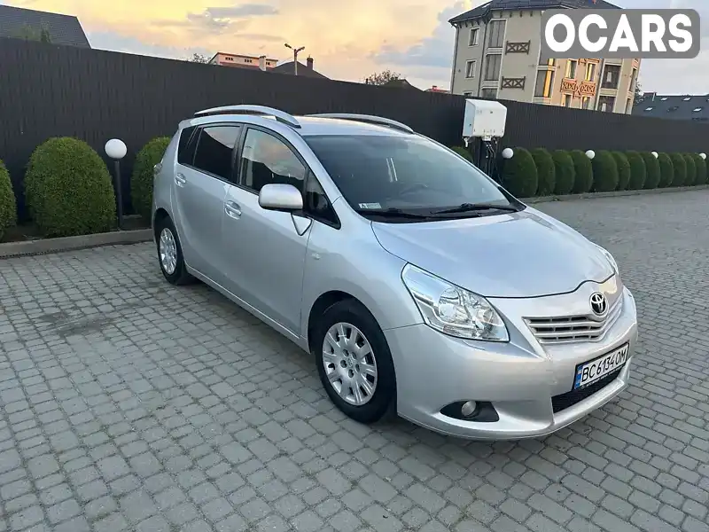 Мінівен Toyota Verso 2010 1.8 л. Автомат обл. Львівська, Львів - Фото 1/16