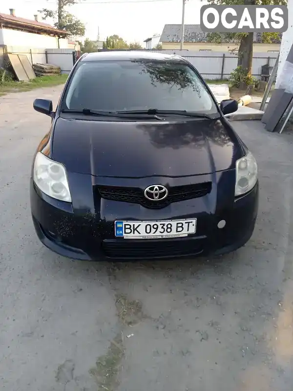 Хетчбек Toyota Auris 2008 1.6 л. Ручна / Механіка обл. Рівненська, Рокитне - Фото 1/11