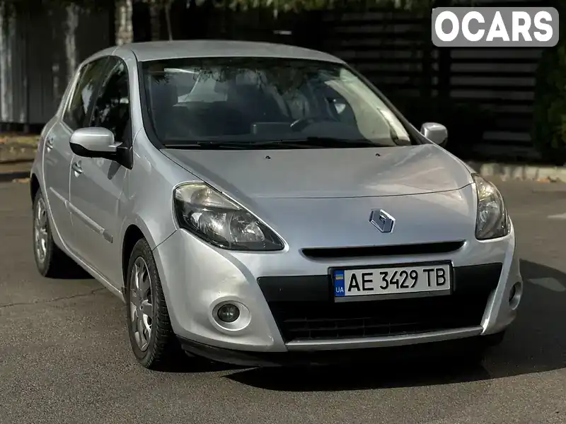 Хэтчбек Renault Clio 2011 1.5 л. Ручная / Механика обл. Днепропетровская, Днепр (Днепропетровск) - Фото 1/21